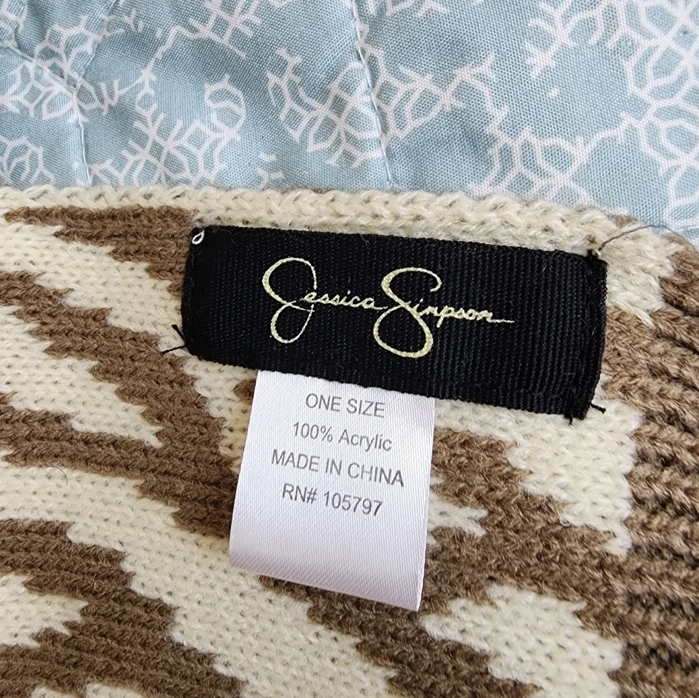 Jessica Simpson Animal Print Rectangle Cream & Tan Women's Knit Scarf NWOT